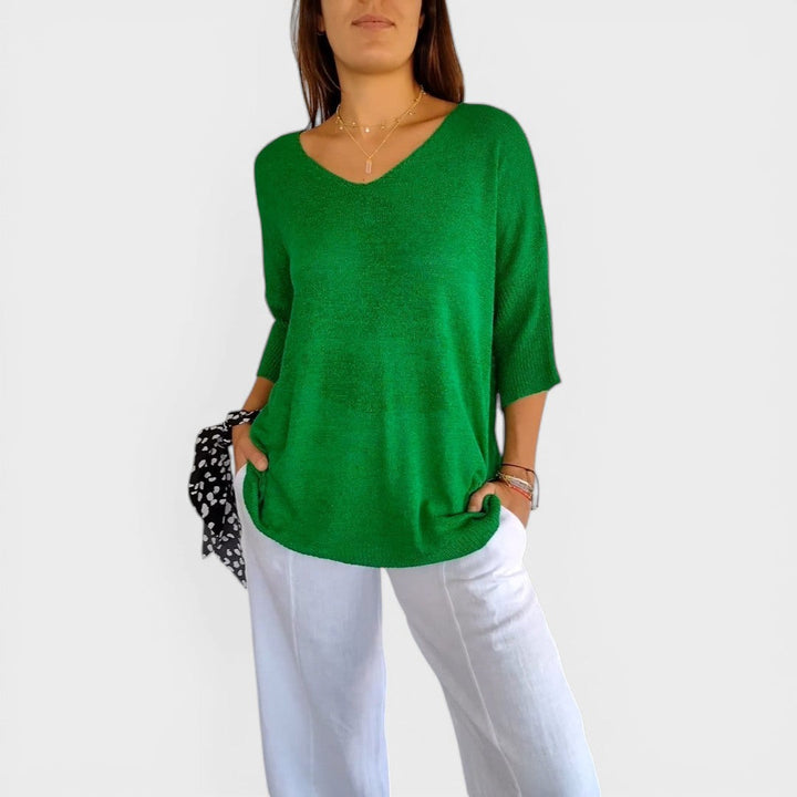Heather | Top Made of Smooth Fabric With V Neck