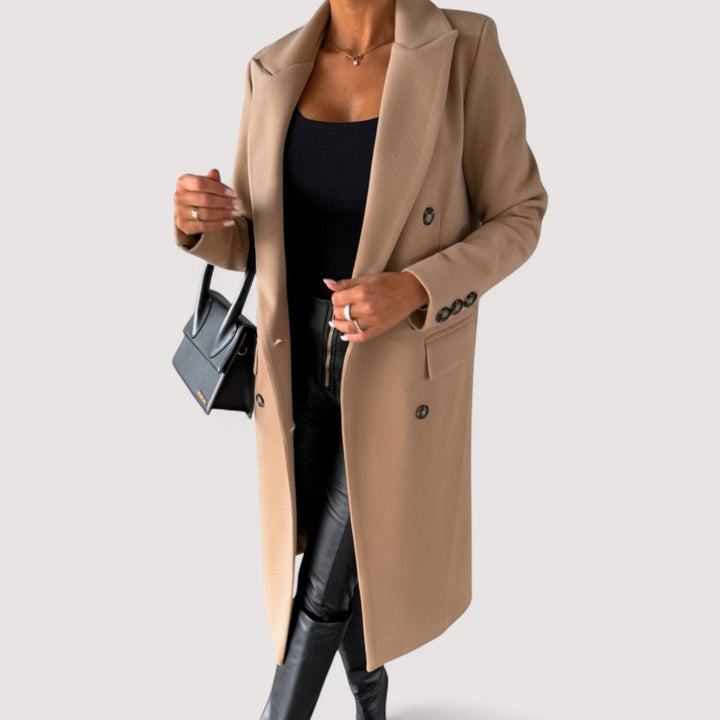Kia™ | An elegant and timeless coat