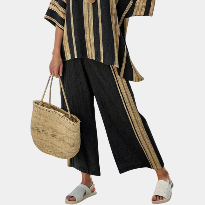 Laure | Oversized Striped T-shirt and Comfortable Trousers