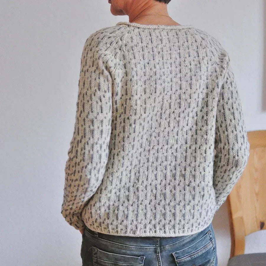 Victoria | Elegant grey jumper with boat neck