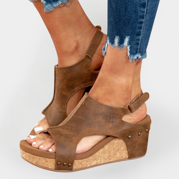 Platform Sandals in Suede