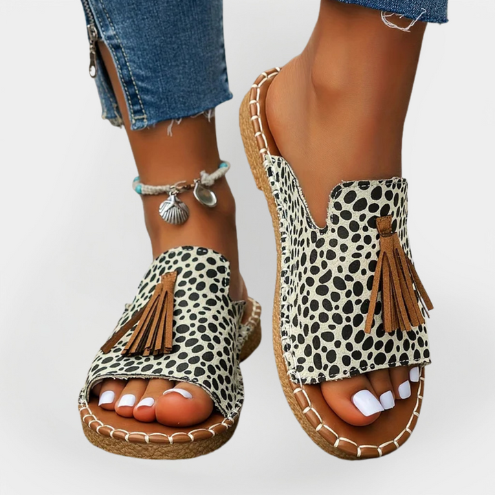 Impressive Handmade Sandals with Fringes