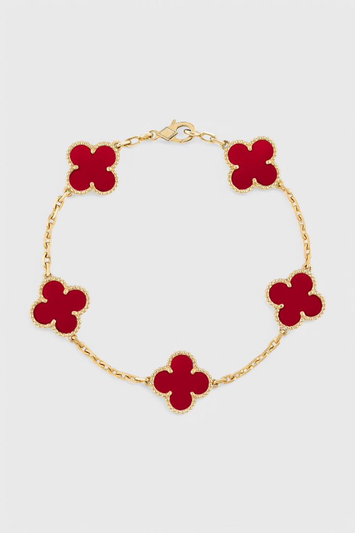 Bracelet with Clover Motif and Golden Elegance