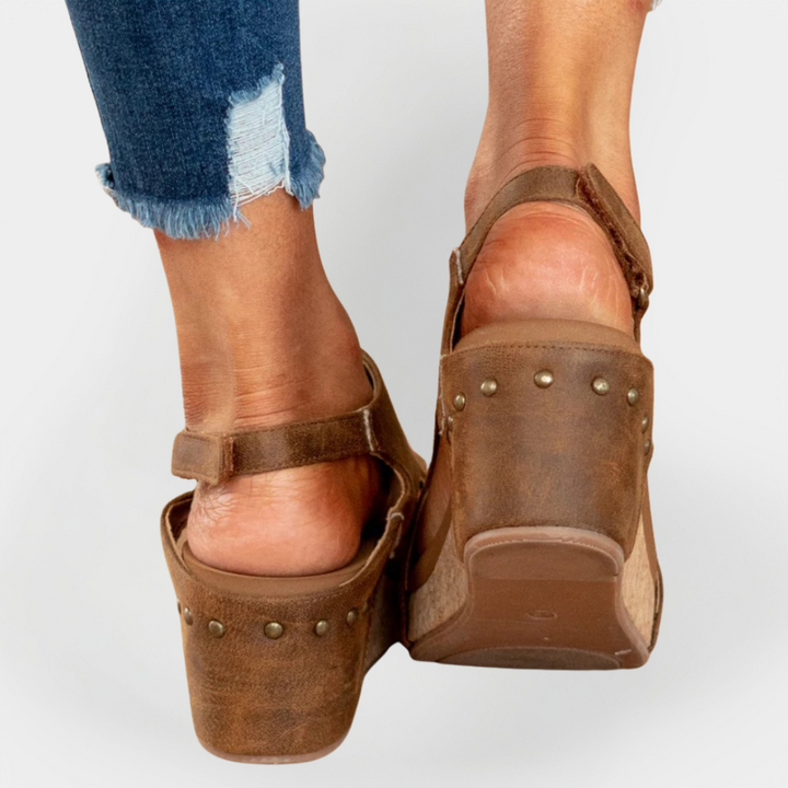 Platform Sandals in Suede
