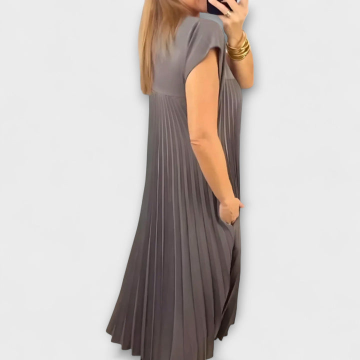 Eleanor | Elegant Pleated Dress