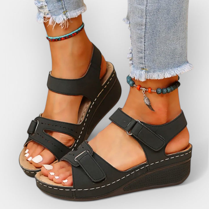 Elegant open sandal