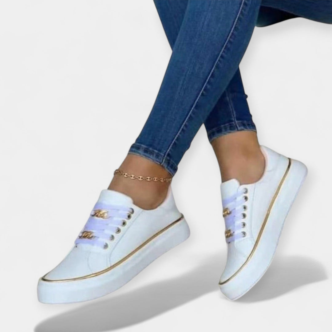 Naomi | Elegant Walking Shoes