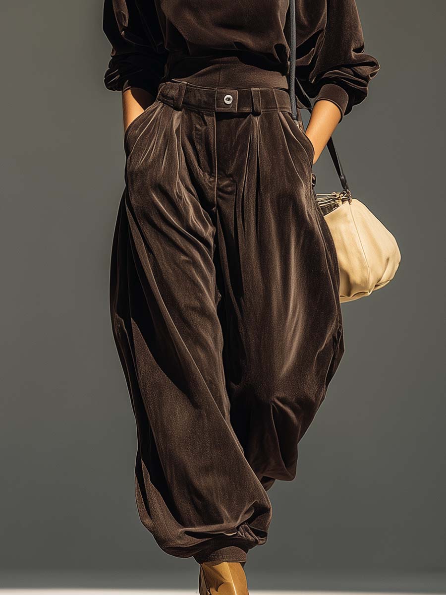 Jeanne | The Look Lounge Chic
