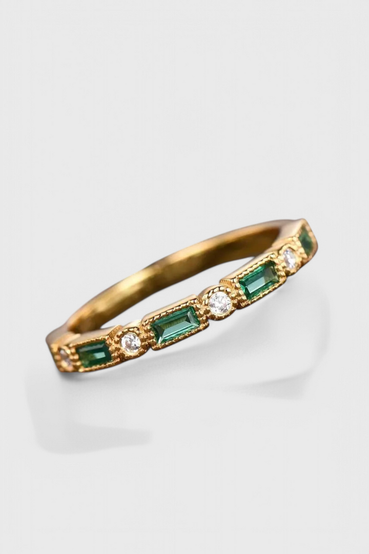 Vintage Gold Ring with Green Zircon