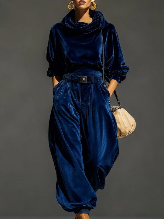 Jeanne | The Look Lounge Chic