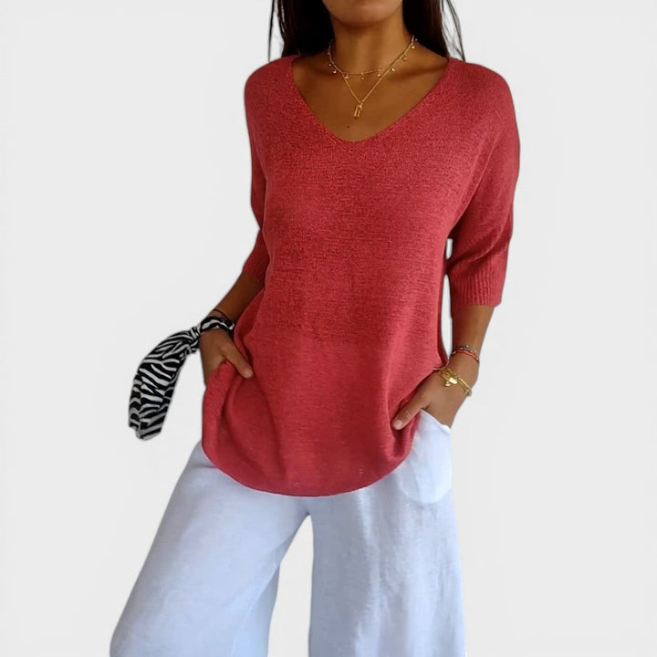 Heather | Top Made of Smooth Fabric With V Neck