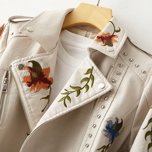 Thee - Retro Chic Floral Coat